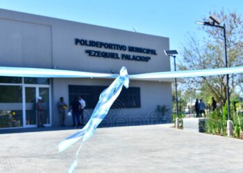 En San Martín Dos, Insfrán inauguró el imponente Polideportivo “Ezequiel Palacios”