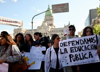 Con un paro nacional, Universidades rechazaron el veto presidencial