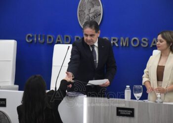 El intendente Jofré y concejales capitalinos juraron la nueva Constitución Provincial