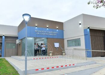 Insfrán cerró la jornada inaugurando una residencia terapéutica en Tatané