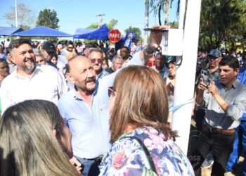 El Gobernador culminó la jornada de inauguraciones en Riacho He Hé con la habilitación de diversas obras