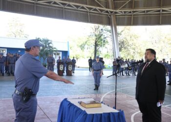 Autoridades policiales juraron la nueva Constitución Provincial
