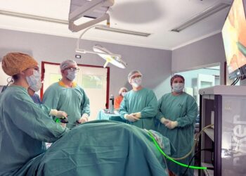 Se realizó por primera vez en un hospital público la cirugía MiniLap, técnica de mínima invasión con resultados imperceptibles
