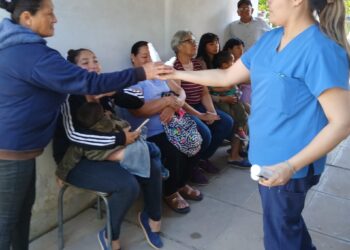 Atención primaria de la salud para los vecinos de la colonia Kilómetro 100