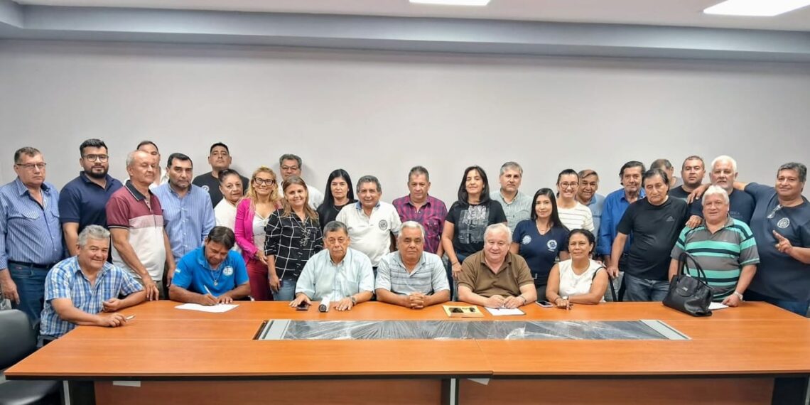 La CGT Formosa se declaró en estado de alerta y ratificó su apoyo al Modelo Formoseño de Insfrán