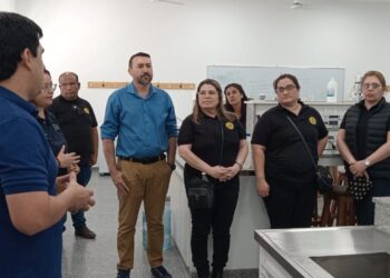 Una comitiva de la Universidad Nacional de Asunción recorrió instituciones dedicadas al desarrollo científico y tecnológico en Formosa