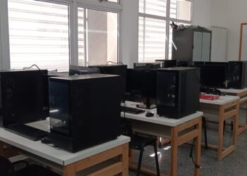 El Instituto Politécnico Formosa incorporó nuevo equipamiento para la sala de informática del CEFMA