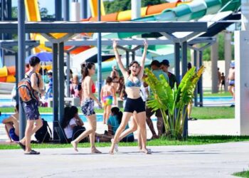 Con la apertura de pileta libre en el Parque Acuático, se dio inicio a la temporada de verano