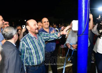 Insfrán habilitó la refacción integral del sistema lumínico de las principales avenidas de General Belgrano