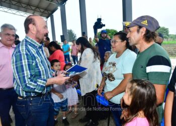 En un gesto de estricta justicia social, nuevas viviendas fueron entregadas a familias de Tres Lagunas