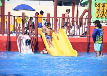 Delegación de Pirané participa de colonia en el Parque Acuático