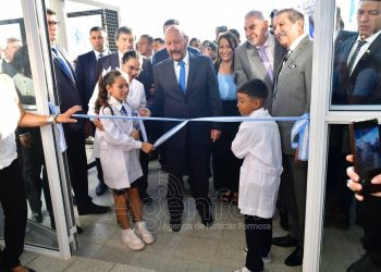 Tras inaugurar tres edificios en el inicio del ciclo lectivo, el Gobernador llegó a las 1555 obras educativas de su gestión