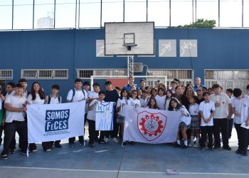 Estudiantes secundarios recibieron a figuras de La Unión de Formosa
