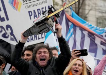 Categórica desmentida al intendente de Las Lomitas: “El Gobierno de Milei fue el que paralizó las obras de desagües”