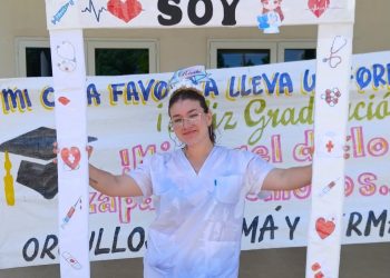 Nuevos egresados de Enfermería Universitaria en la UPLaB