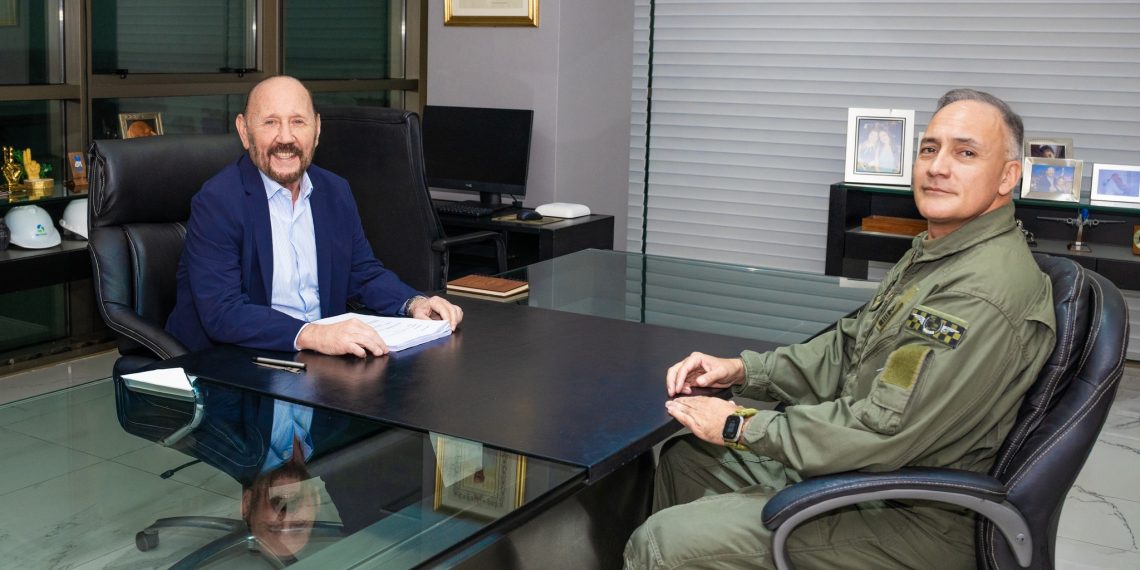 El gobernador Insfrán se reunió con el nuevo jefe de la Base Aérea Militar Resistencia