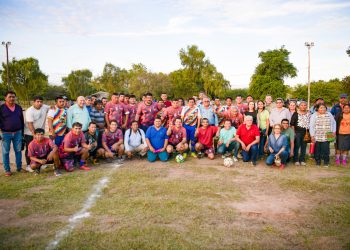 Con un encuentro de fútbol y cena comunitaria, el Vicegobernador concluyó su recorrida por el Departamento Matacos
