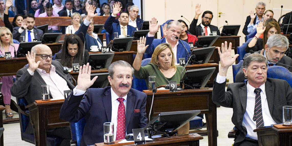 Diputados sancionó la ley sobre el uso de celulares en las escuelas