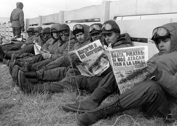 “Memoria que sigue presente”: Exposición sobre la guerra de Malvinas en el Archivo Histórico