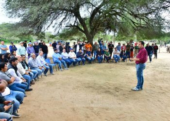 El Vicegobernador mantuvo un encuentro con la comunidad de El Quebracho