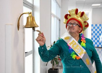 “Amor y contención desde el primer día”: Volvió a sonar la campana en el Centro de Medicina Nuclear y Radioterapia