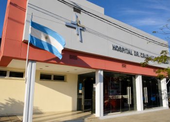 Atencia felicitó al Hospital Distrital “Cruz Felipe Arnedo” y al centro de salud de Pastoril por sus aniversarios