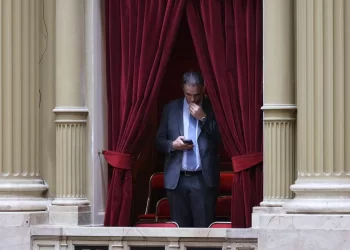 Solicitaron una sesión urgente en el Senado para tratar la moción de censura contra Adorni