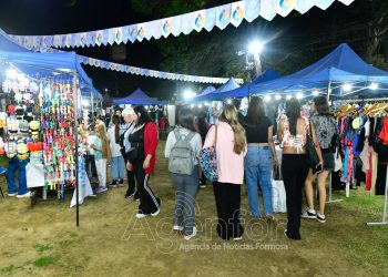 Exitosa edición temática del Mercado Comunitario de Emprendedores