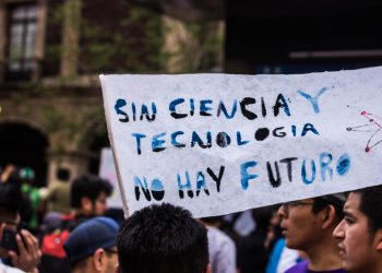 El doctor Granada advirtió sobre el desmantelamiento científico nacional: “Nos encontramos en una situación de incertidumbre y caótica”