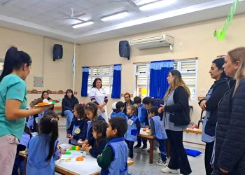 Exitoso taller sobre hábitos saludables y prevención destinado a niños y niñas del JIN N° 27