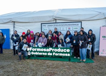 Laguna Yema: El CEDEVA fue sede de la jornada técnica enfocada en el pasto como insumo de la ganadería formoseña