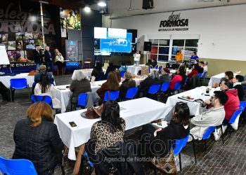El conversatorio sobre “Marcas con Identidad” fue un éxito de convocatoria