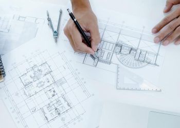 El ministro Atencia extendió un afectuoso saludo para los profesionales de la arquitectura en su día