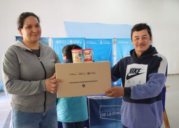 Continúa la entrega de cajas alimentarias para personas con celiaquía