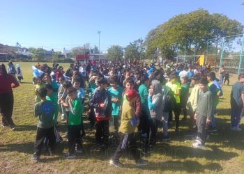 En el marco de los festejos por un nuevo aniversario, la EPEP N° 445 realizó una maratón escolar