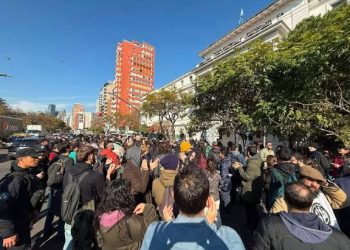 Despidos en la CNEA: “El futuro, en estas condiciones, es muy oscuro”