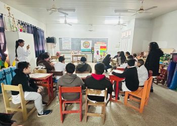 El Hospital de Ibarreta colabora con los alumnos en el aprendizaje de contenidos para la Feria de Ciencias