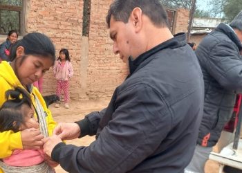 El Hospital de El Potrillo aplicó 60 dosis de vacunas en los barrios La Paz y Mancilla