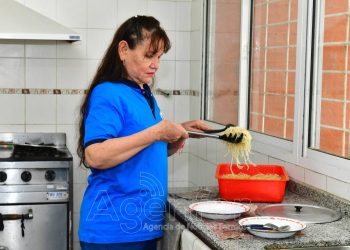 Educación asiste, monitorea y asesora a directivos para garantizar el Servicio Nutricional durante el receso invernal
