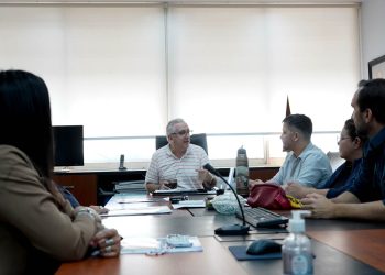 El ministro Atencia y representantes del Tribunal de Cuentas abordaron procedimientos de control administrativo