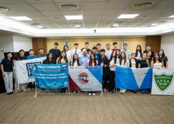 Referentes estudiantiles de toda la provincia mantuvieron un encuentro con el gobernador Insfrán