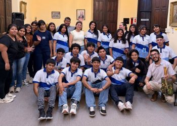 Estudiantes del barrio Namqom participaron de un encuentro intercultural en el Museo Histórico y Regional