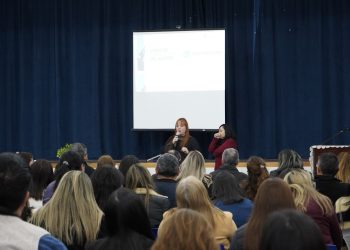 Con una jornada conjunta brindaron herramientas para el abordaje de situaciones de crisis en el ámbito educativo