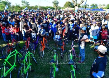 Gran celebración en el barrio Namqom por el Día de las Infancias