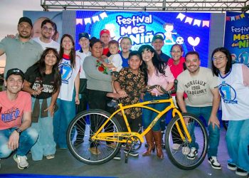 Familias del barrio Lisbel Rivira compartieron festejos por el Mes del Niño