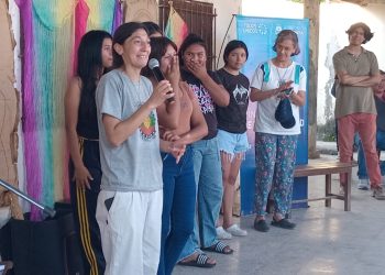 Donde las brasas tienen voz: Comunidad cerró el Mes de las Juventudes