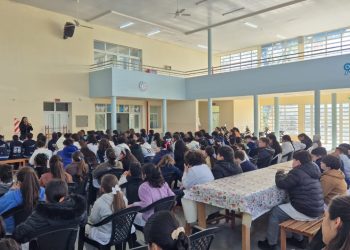 Refuerzan charlas sobre prevención del dengue en escuelas de los distintos niveles