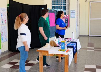 El Hospital de Subteniente Perín brindó una charla de Educación Sexual Integral en la EPES N° 71