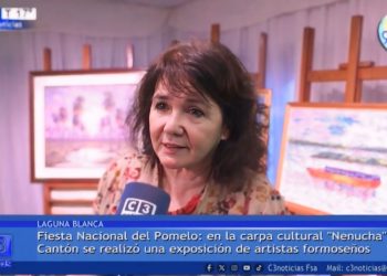 Stand cultural en la Fiesta Nacional del Pomelo reunió a artistas que realzaron los paisajes formoseños