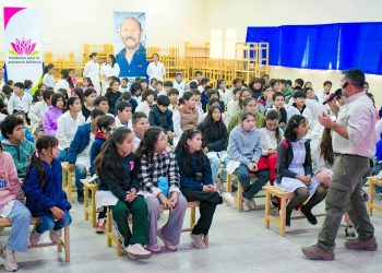 “Paisajes de Mi Tierra” llegó a dos nuevas escuelas capitalinas
